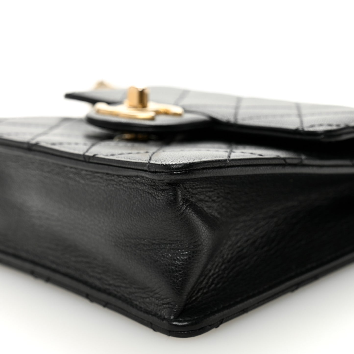 Goatskin Quilted Chic Pearls Flap Black