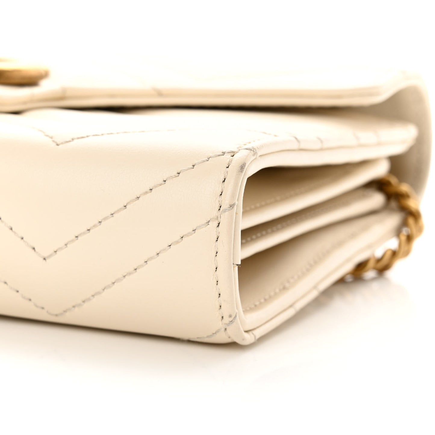 Calfskin Matelasse GG Marmont Chain Wallet Mystic White