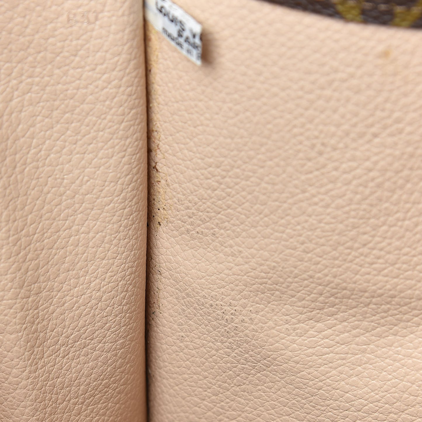 Monogram Sac Plat