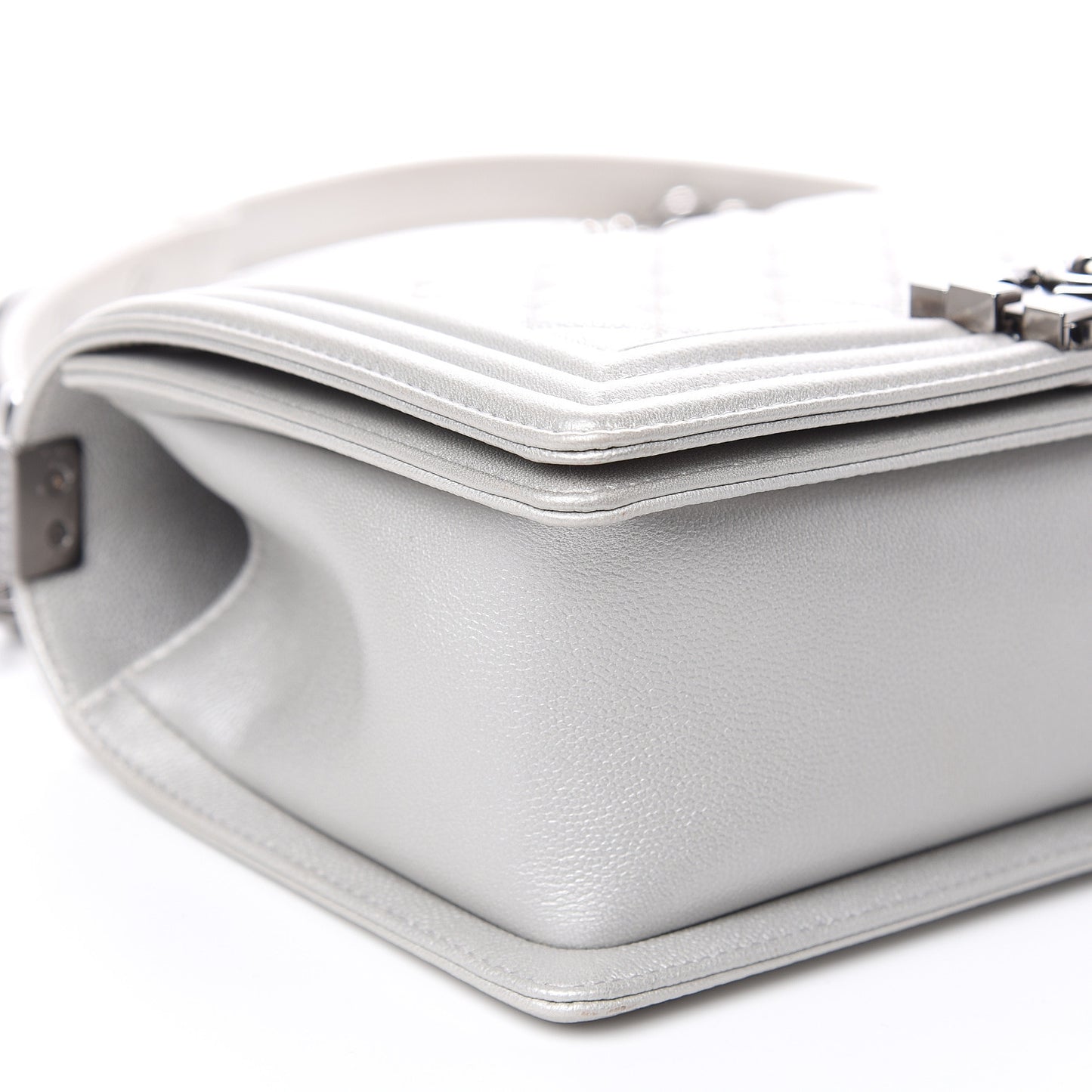 Metallic Caviar Quilted Medium Boy Flap Silver