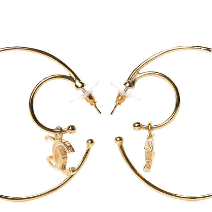 Chanel Pearl CC Tags Hoop Earrings Gold 3 of 5