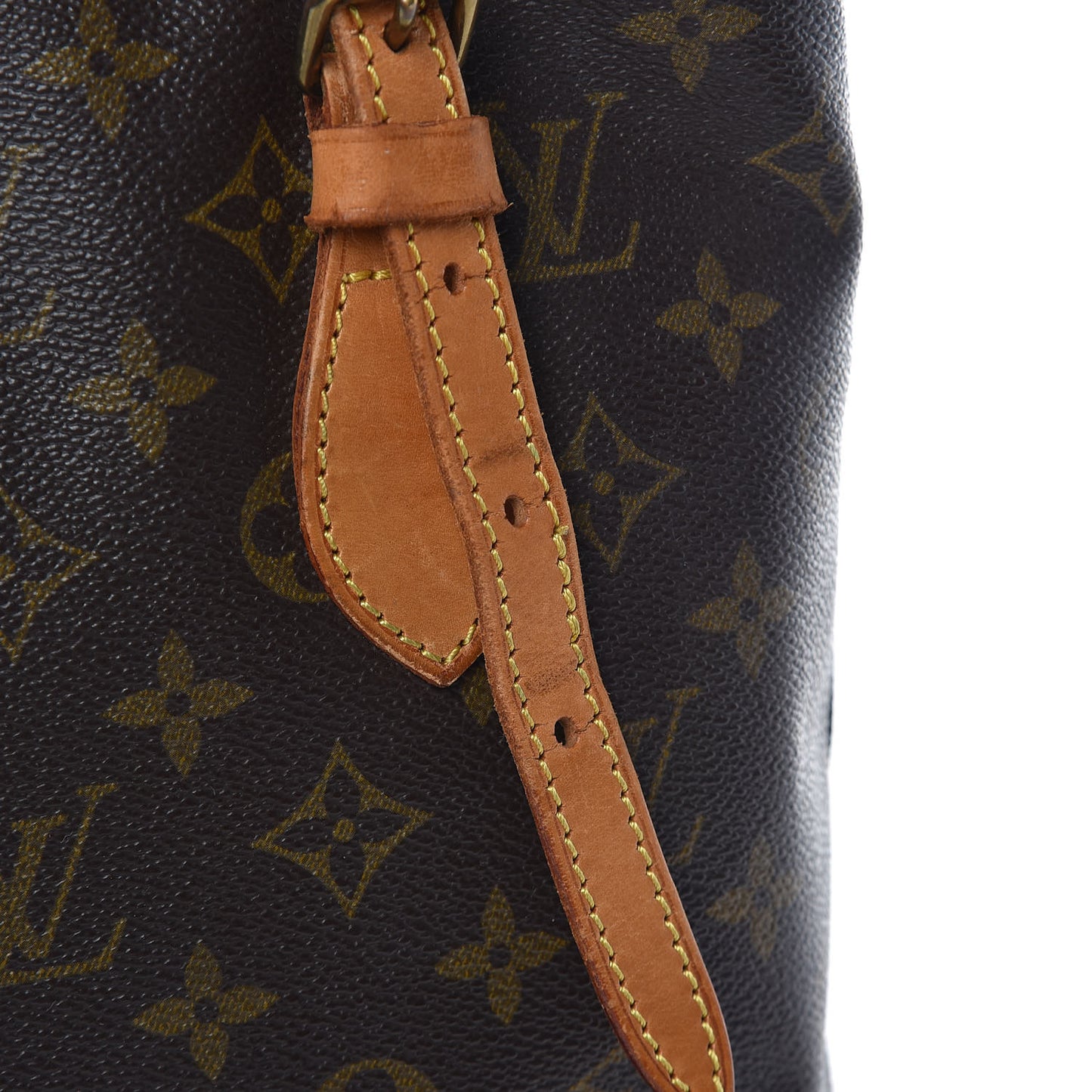 Monogram Petit Bucket 23