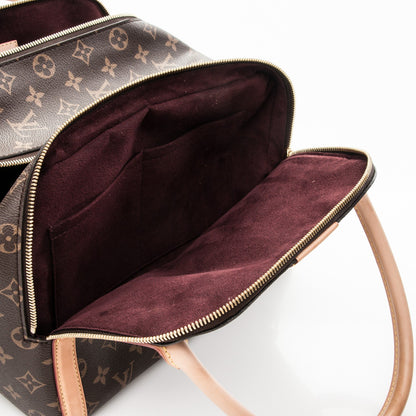 Louis Vuitton Monogram Marais MM 7 of 10