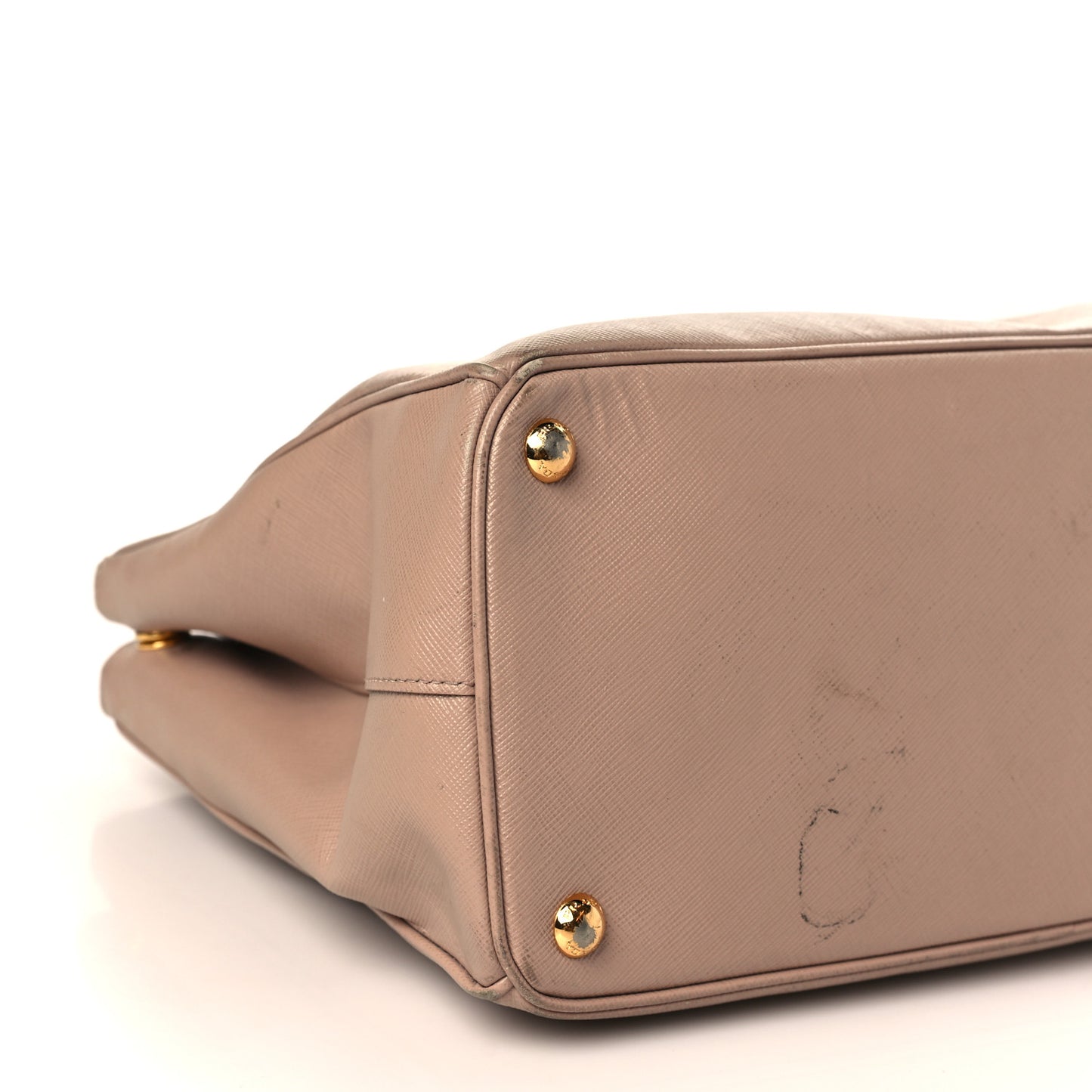 Saffiano Medium Galleria Double Zip Tote Cammeo