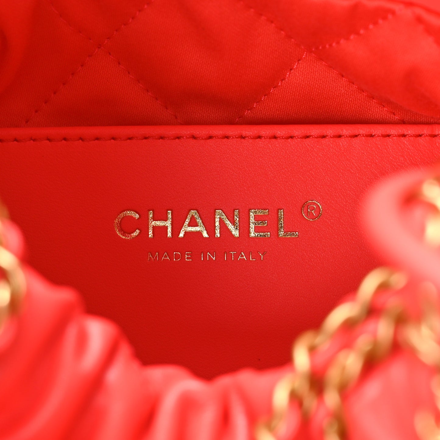 Shiny Calfskin Quilted Mini Chanel 22 Coral