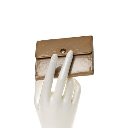 Louis Vuitton Vernis Ludlow Wallet Beige 2 of 10