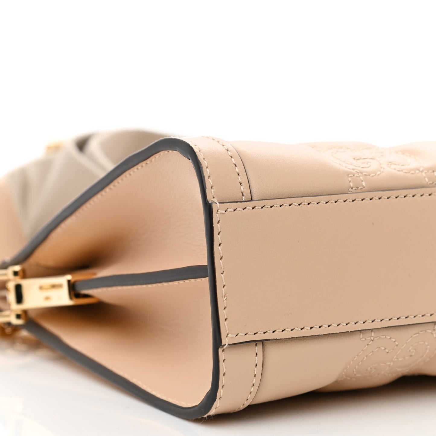 Calfskin GG Matelasse Small Slim Chain Shoulder Bag Naturale