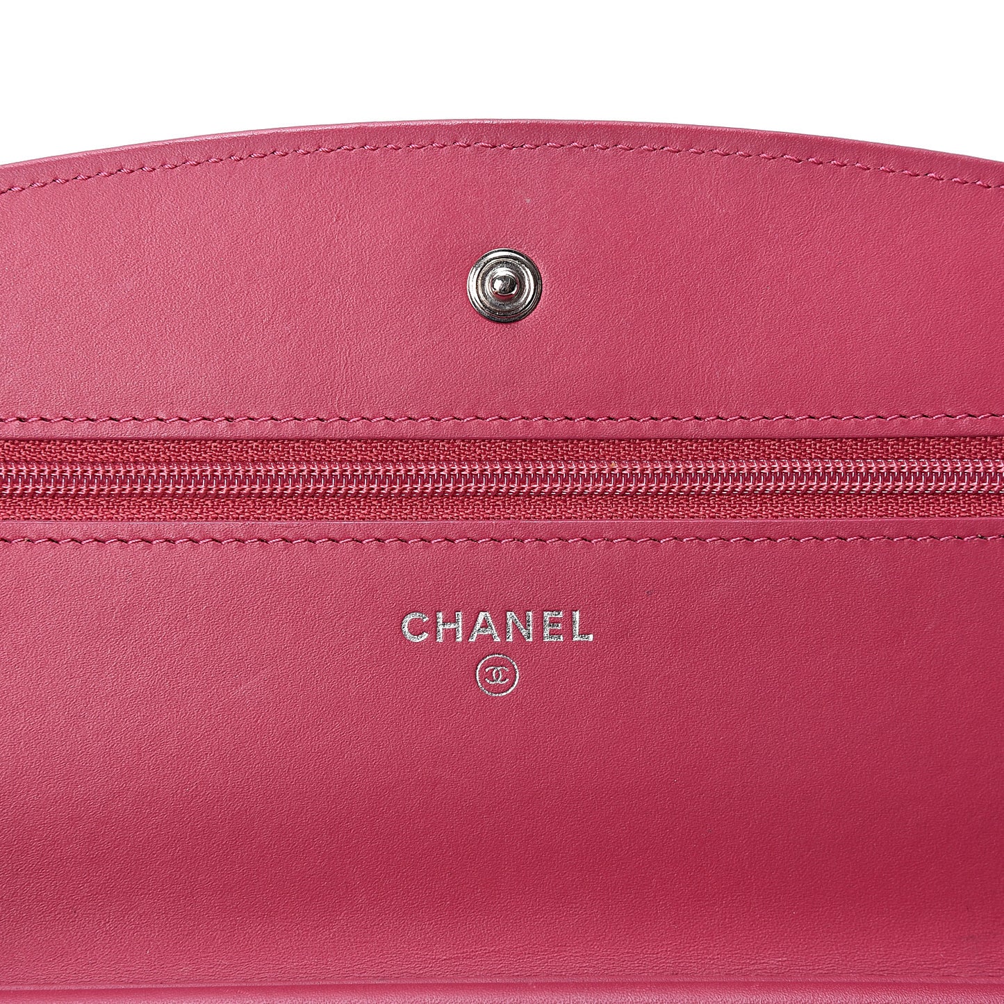 Patent Quilted Brilliant Wallet On Chain WOC Dark Pink