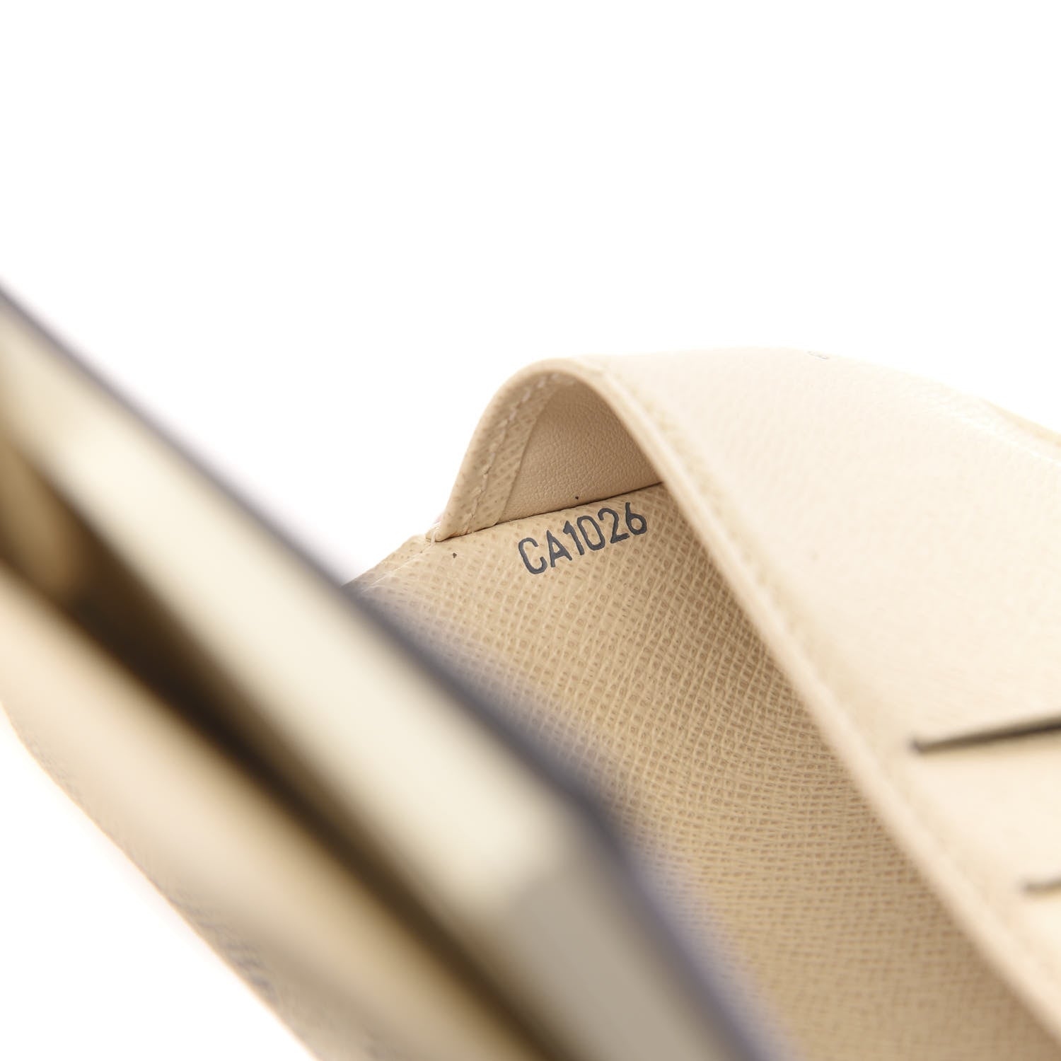 Louis Vuitton Damier Azur Small Ring Agenda Cover 7 of 7