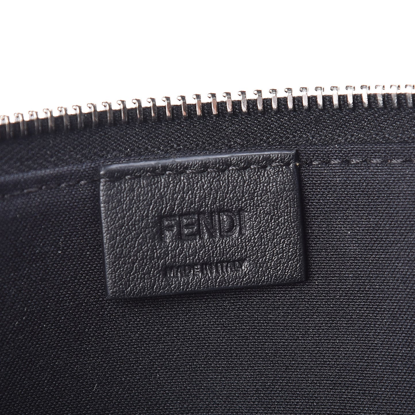 Vitello Heart Zip Around Pouch Black