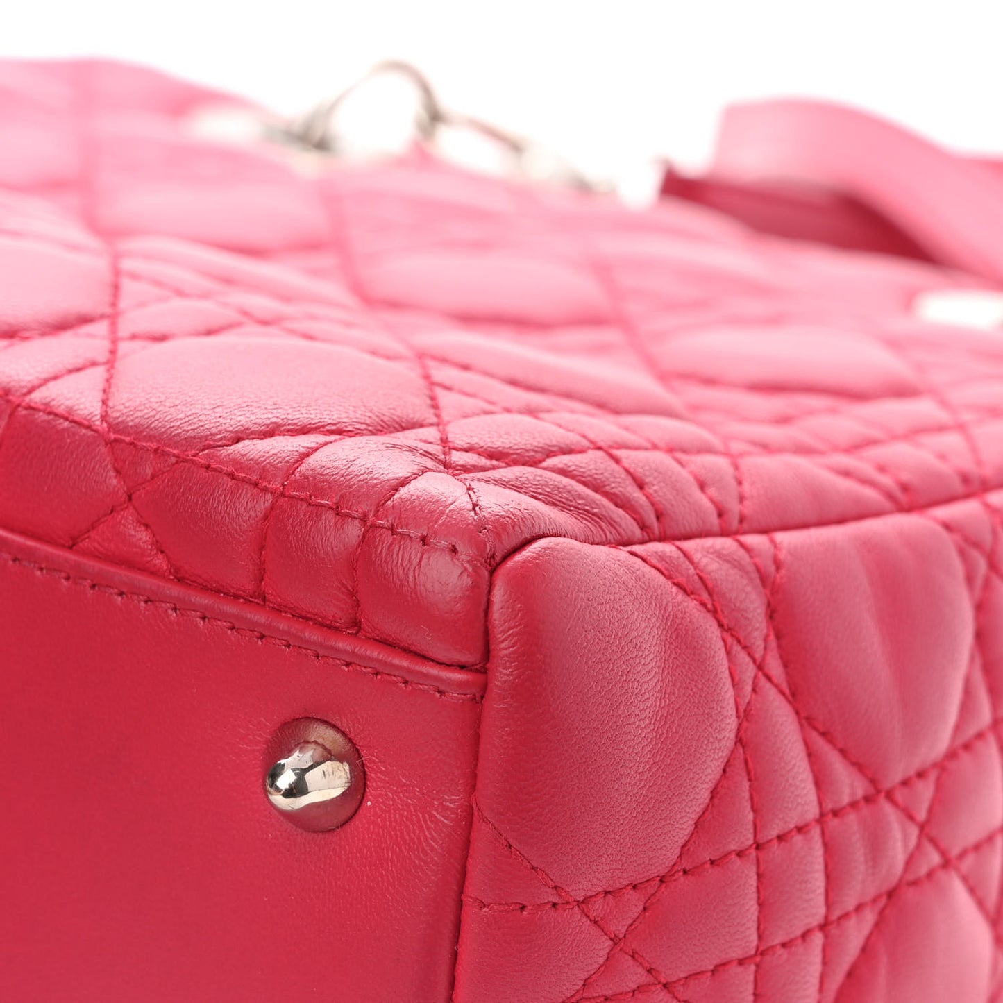 Lambskin Cannage Medium Lady Dior Fuchsia