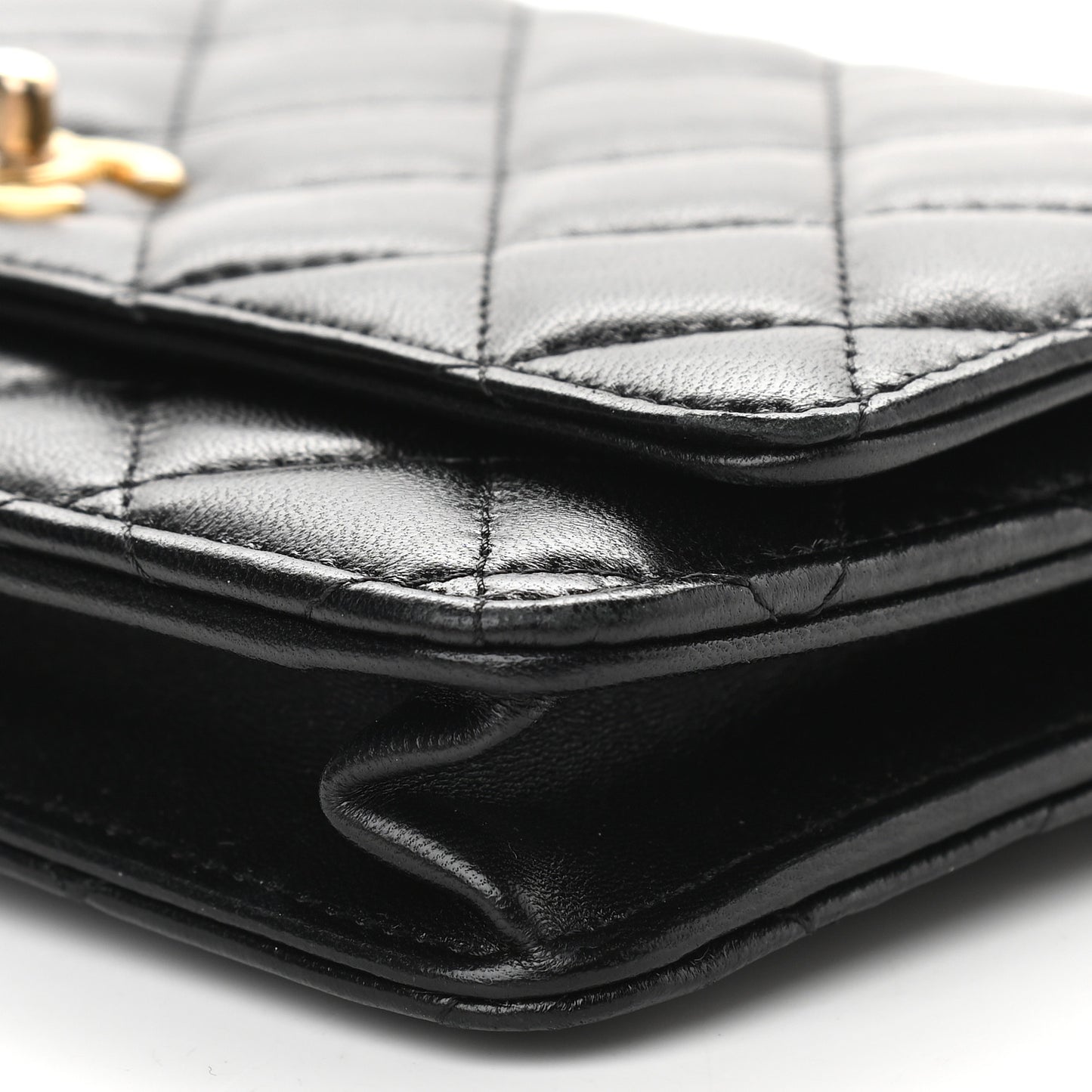 Lambskin Quilted CC Pearl Crush Wallet on Chain WOC Black