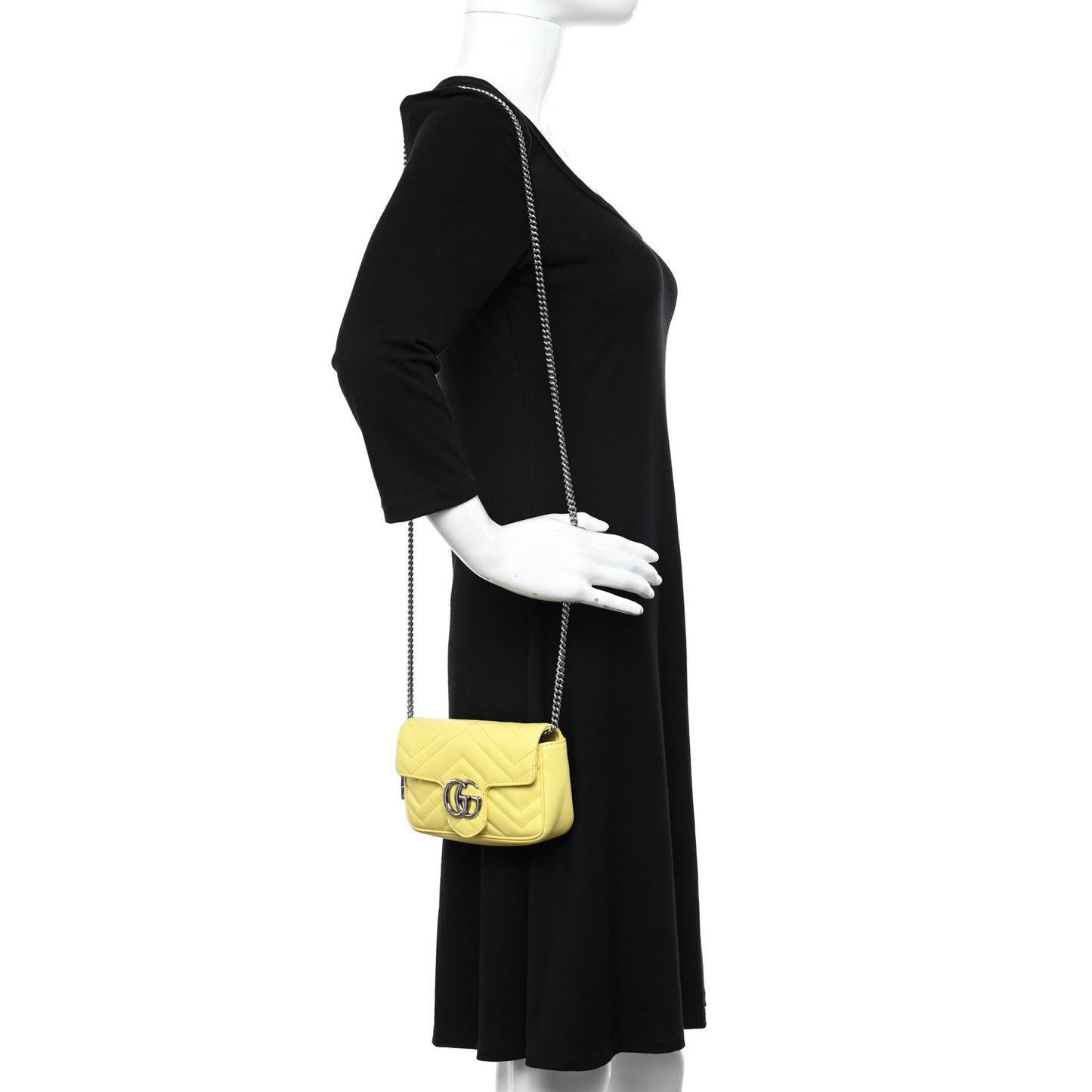 Calfskin Matelasse Super Mini GG Marmont Shoulder Bag Banana