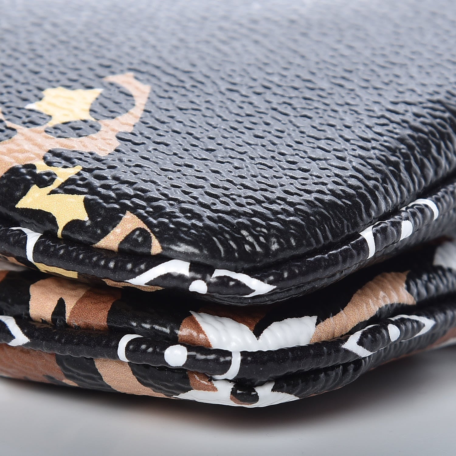 Louis Vuitton Monogram Giant Jungle Pochette Double Zip Black 10 of 10