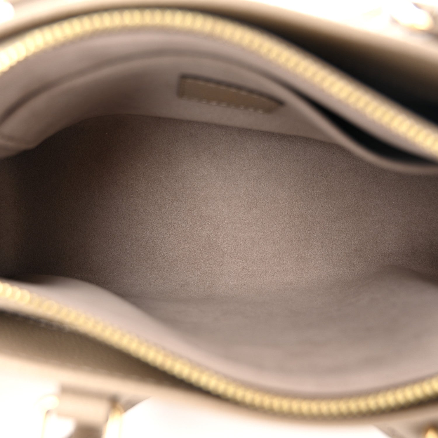 Louis Vuitton Empreinte OnTheGo East West Dove Cream 5 of 9