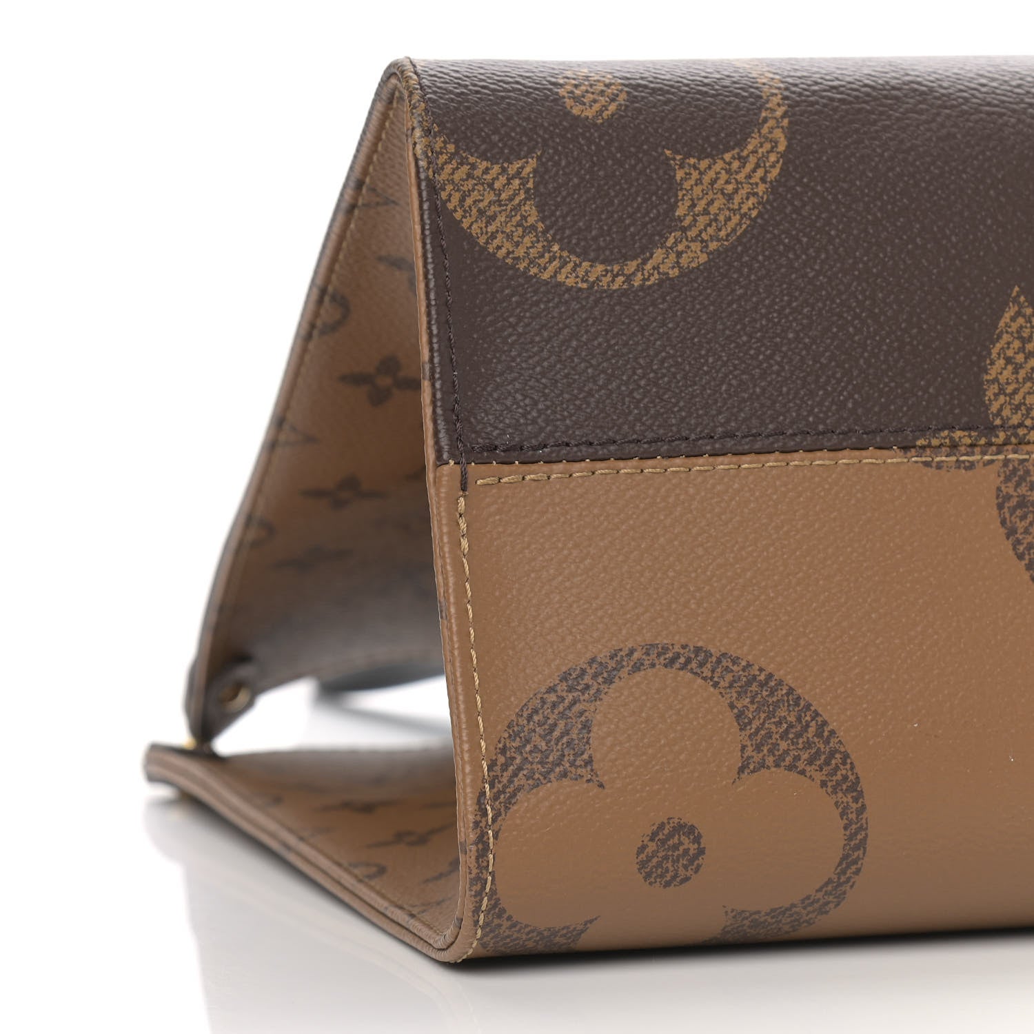 Louis Vuitton Reverse Monogram Giant Onthego MM 7 of 9