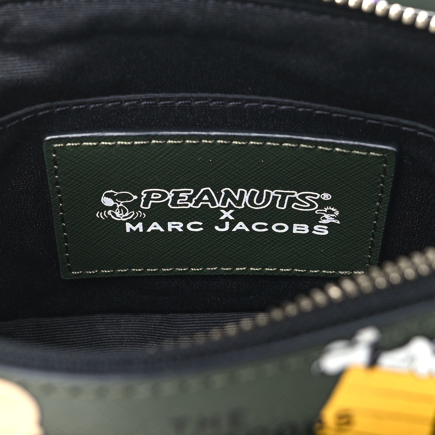 MARC JACOBS スヌーピーコラボ カメラバッグ ダークグリーン Marc Jacobs X Peanuts Saffiano Snoopy Snapshot Camera Bag Green