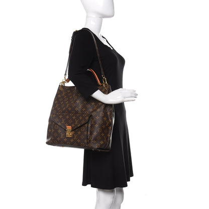 Louis Vuitton Monogram Metis 2 of 9