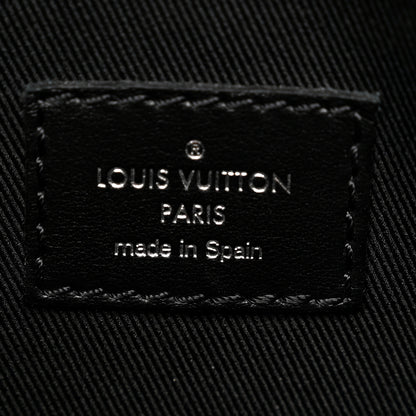 Louis Vuitton Damier Graphite 3D Studio Messenger 6 of 9