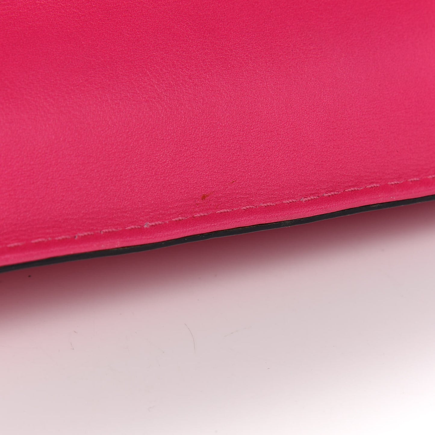 Vitello Large Glam Lock Rockstud Flap Pop Fuxia