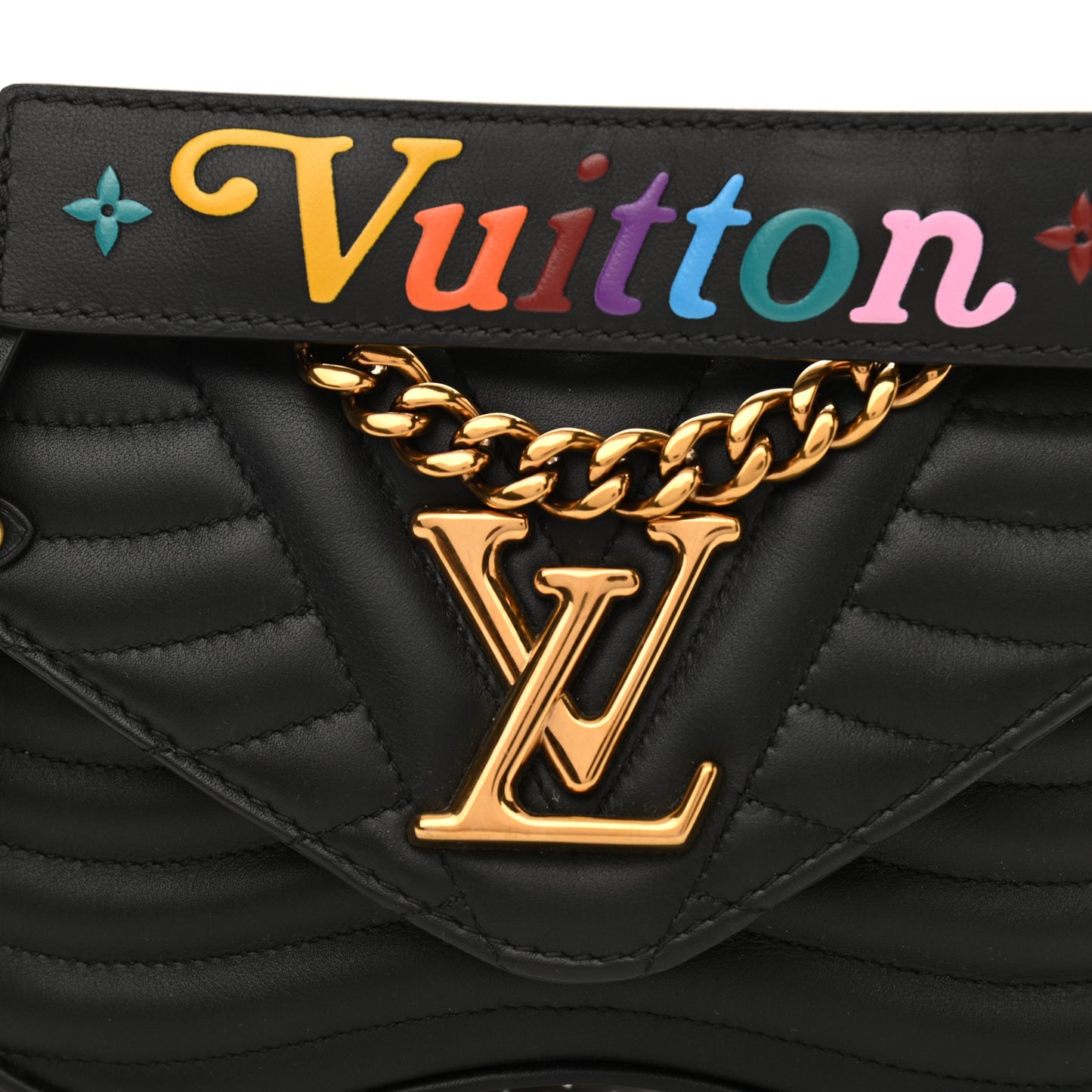 Calfskin New Wave Chain PM Black