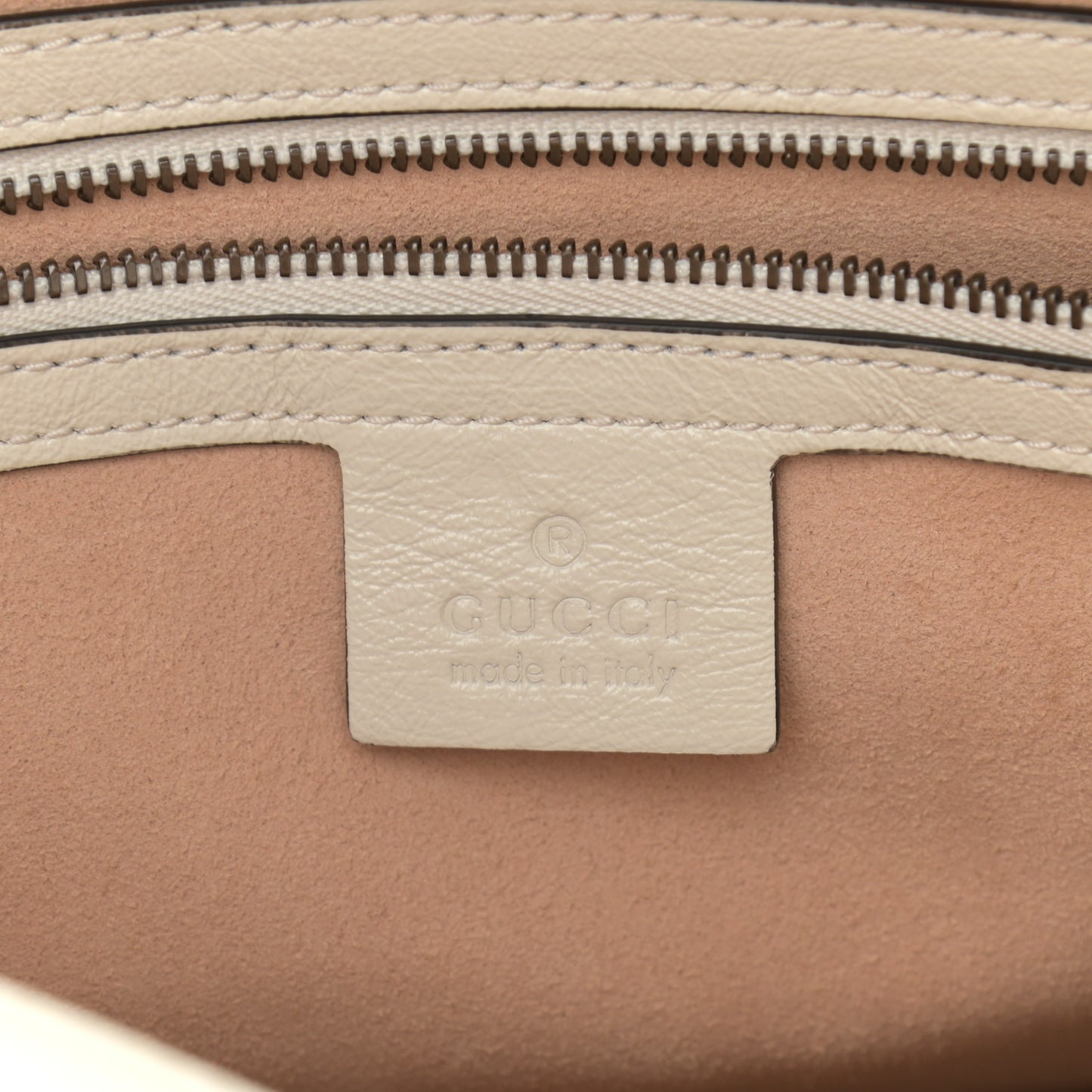 Vintage Calfskin Matelasse Medium GG Marmont Slim Tote White