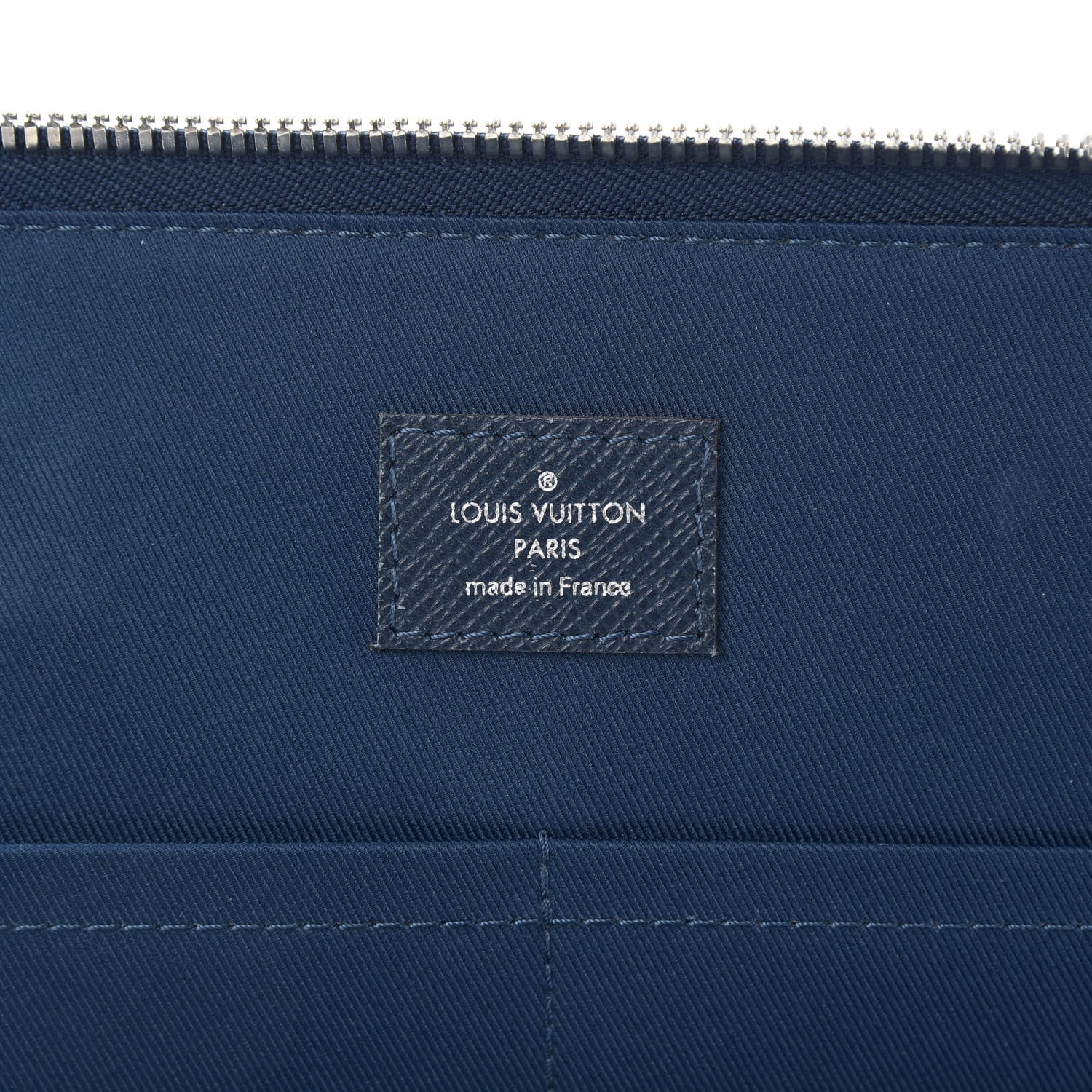 Louis Vuitton Taiga Porte-Documents Slim Bleu Marine 6 of 20