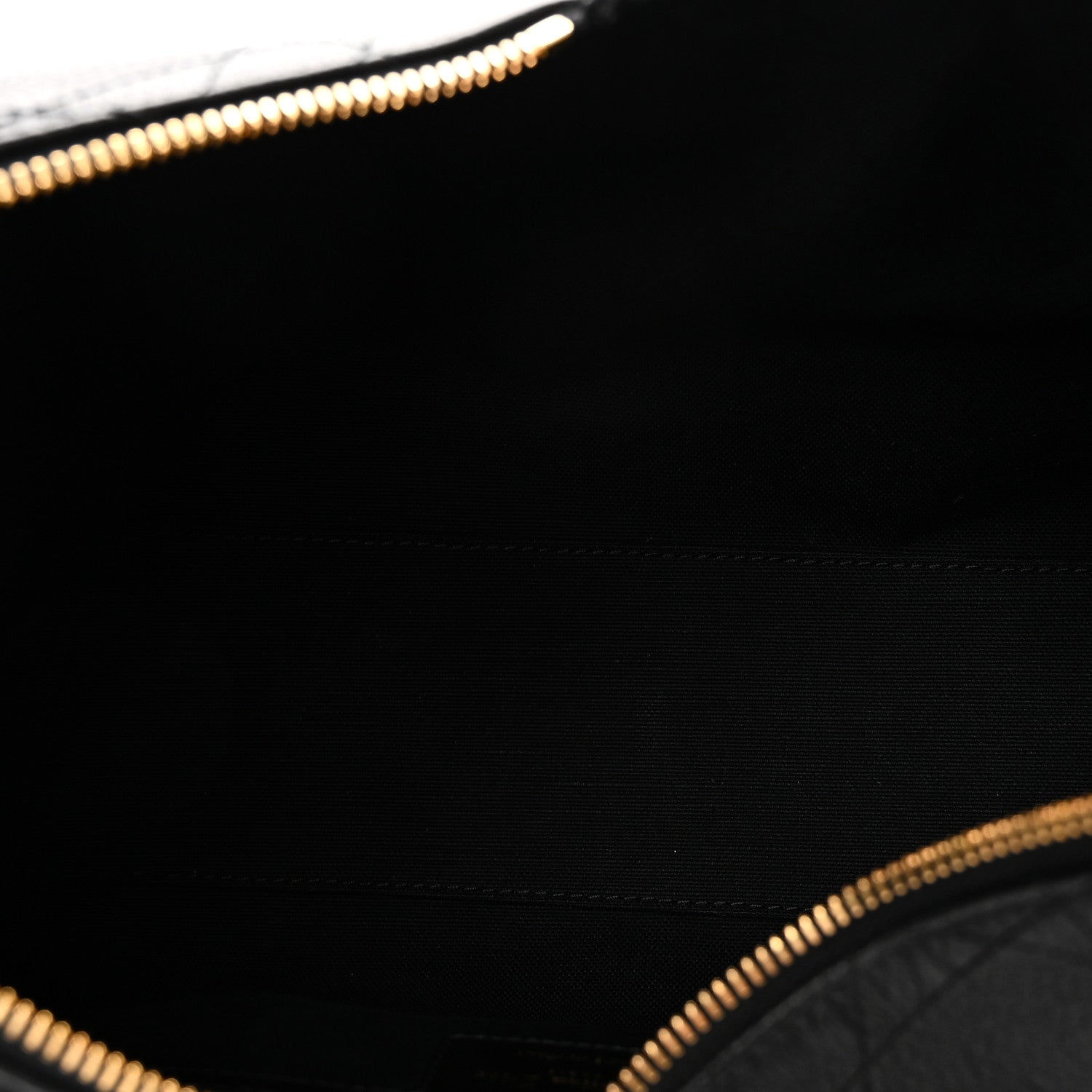 Christian Dior Grained Calfskin Flat Macrocannage Medium Voyage Bag Black 5 of 10