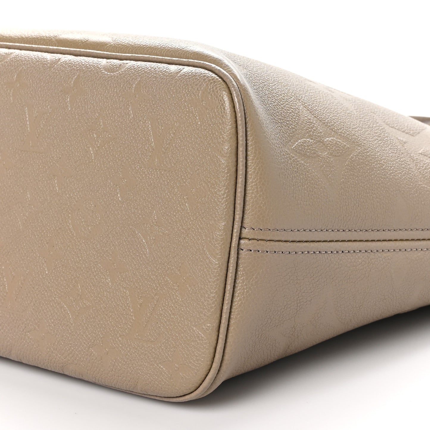 Empreinte Monogram Giant Neverfull MM Tourterelle
