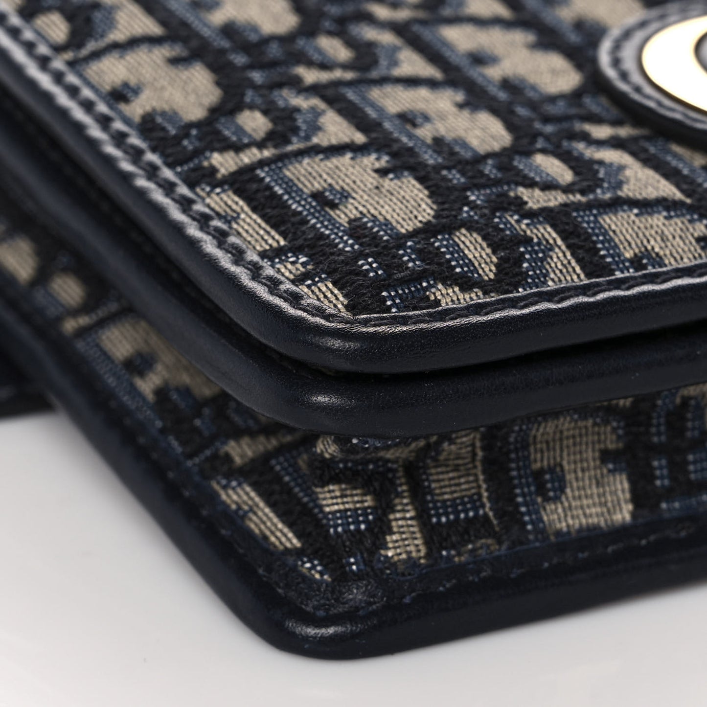 Oblique 30 Montaigne 2-In-1 Pouch Blue