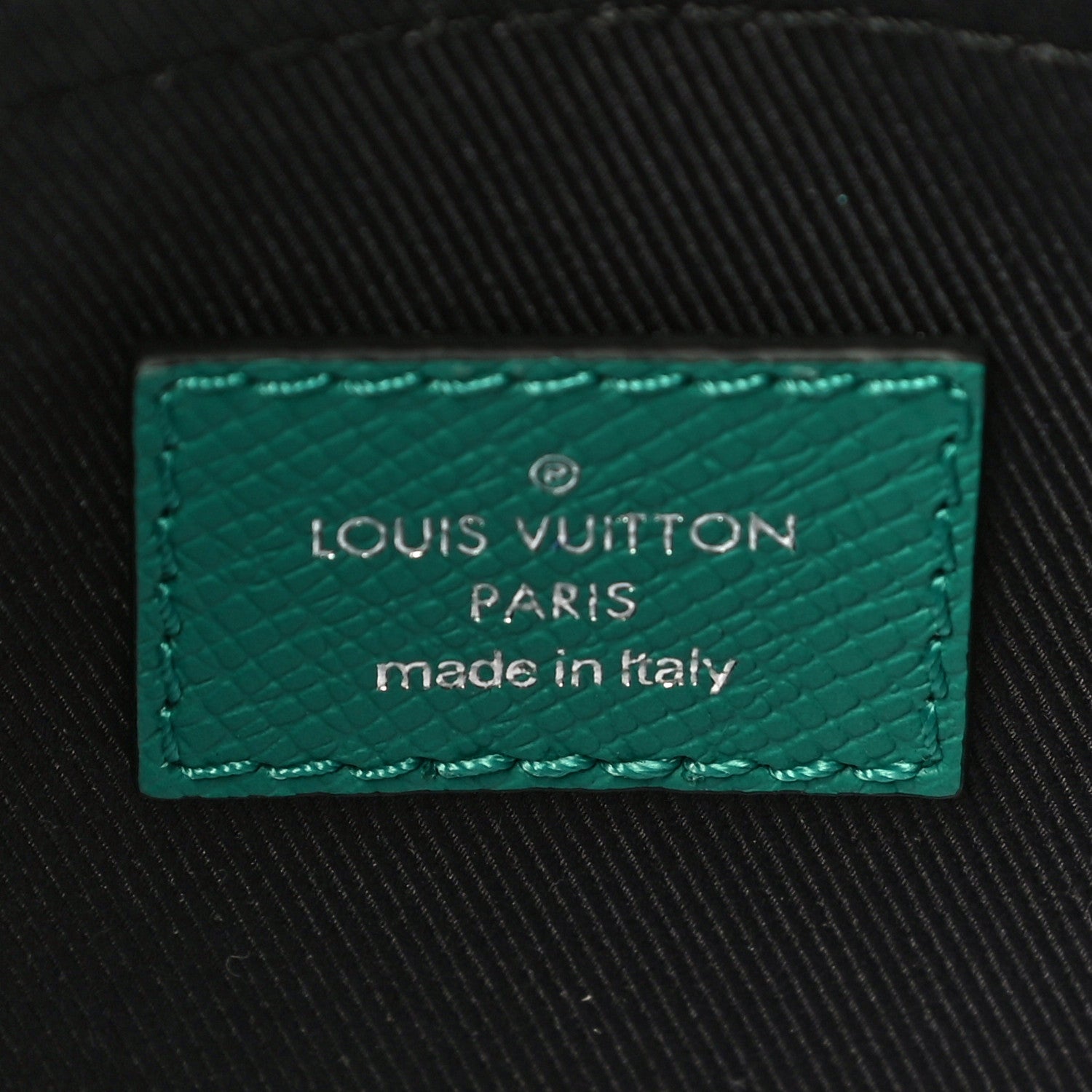 Louis Vuitton Taiga Monogram Outdoor Messenger Vert 6 of 10