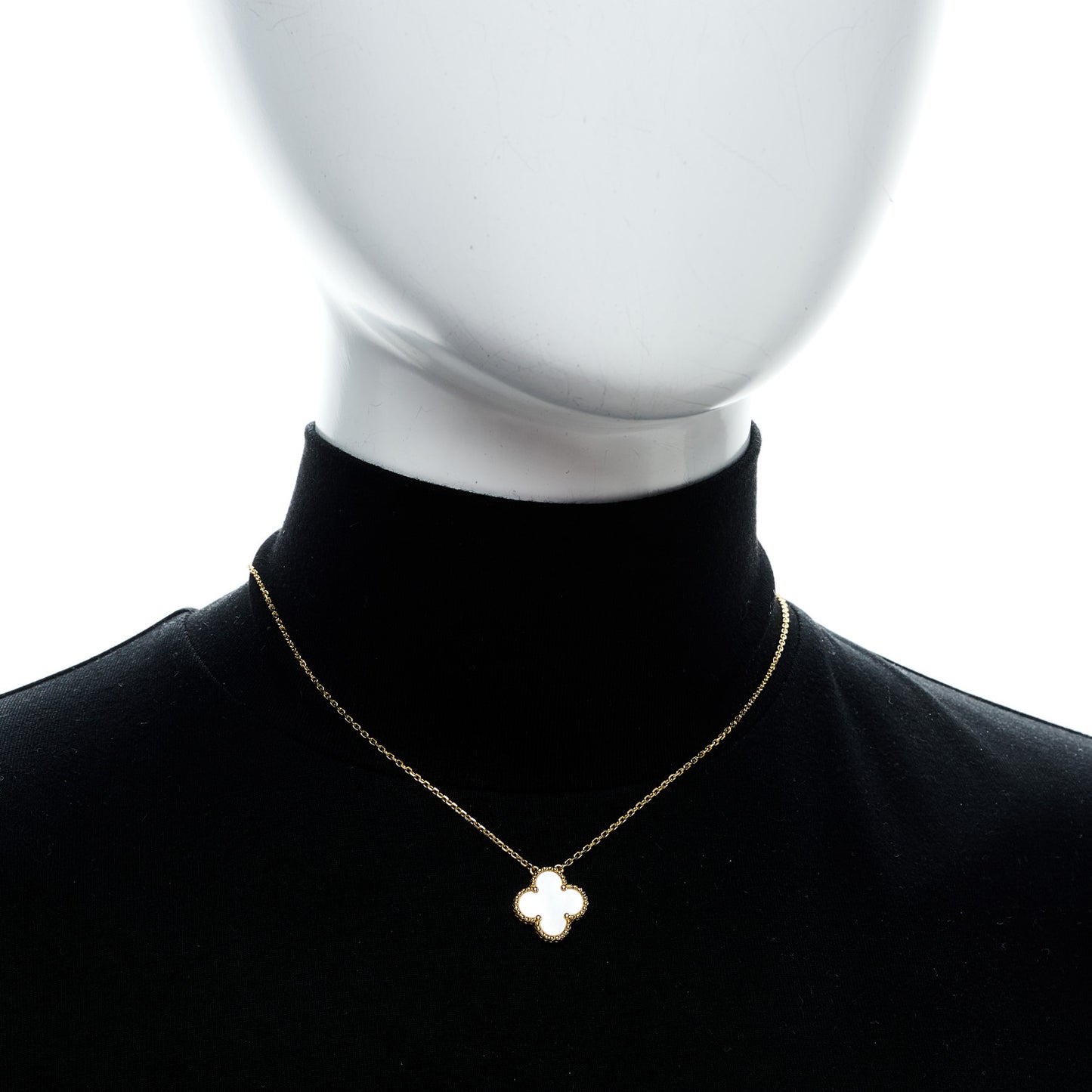 18K Yellow Gold Mother of Pearl Vintage Alhambra Pendant Necklace