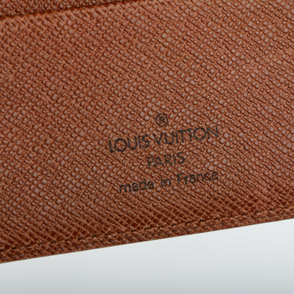 Louis Vuitton Monogram Passport Cover 6 of 7