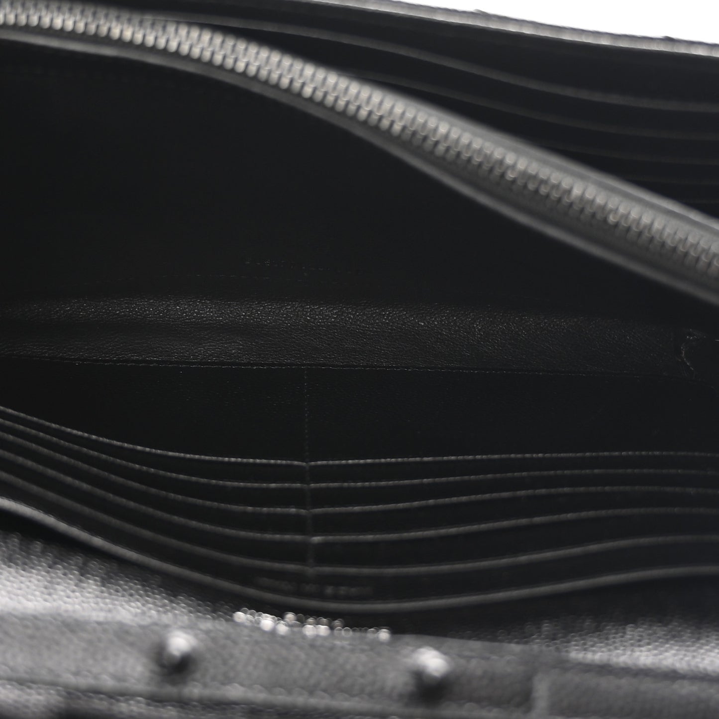 Grain De Poudre Matelasse Chevron Monogram Monochrome Chain Wallet Black