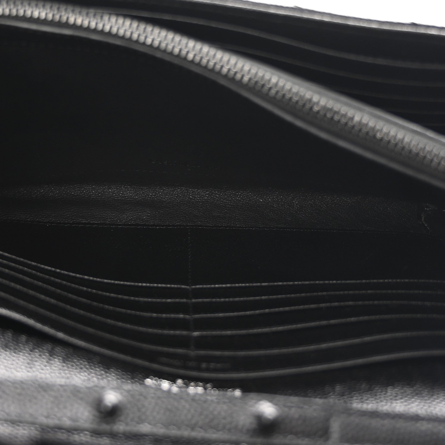 Saint Laurent Grain De Poudre Matelasse Chevron Monogram Monochrome Chain Wallet Black 6 of 12