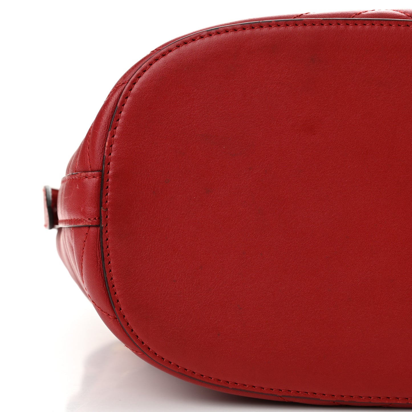 Calfskin Matelasse Sylvie Web GG Marmont Bucket Bag Hibiscus Red
