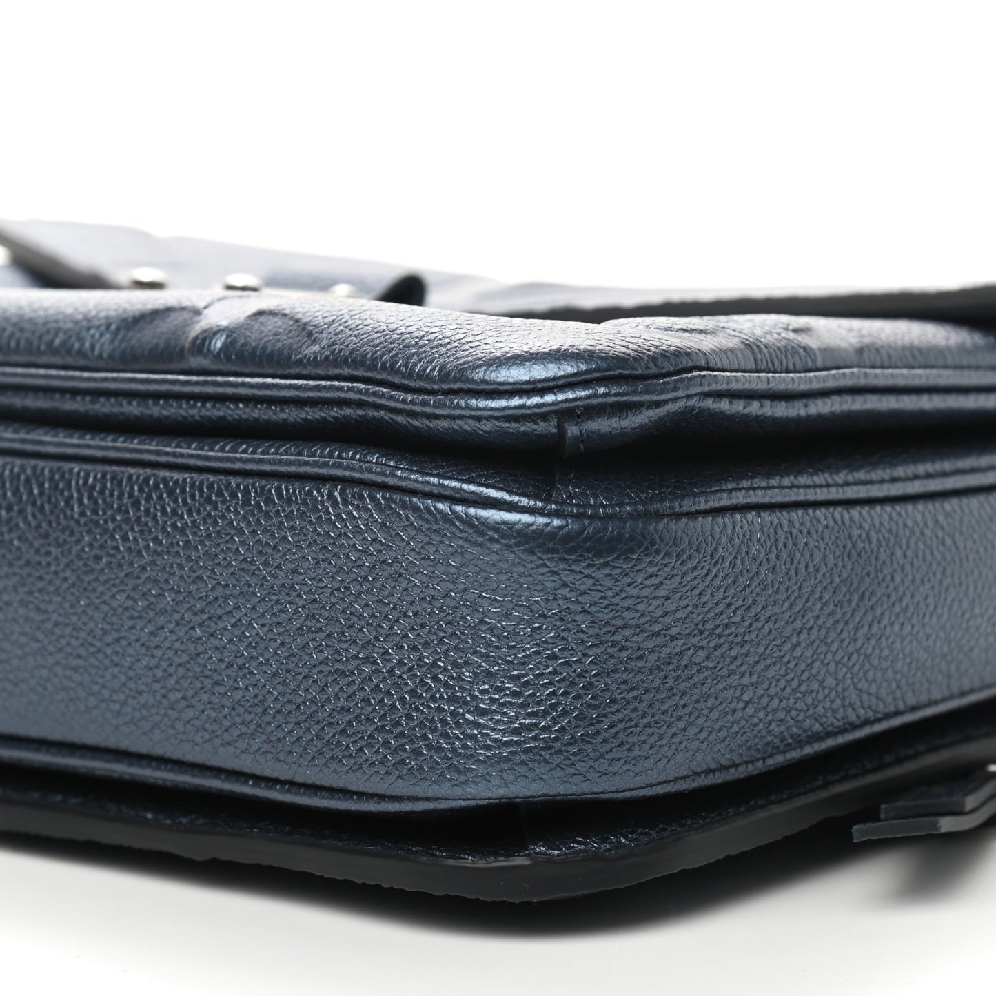 Metallic Empreinte Monogram Giant Pochette Metis Navy Nacre