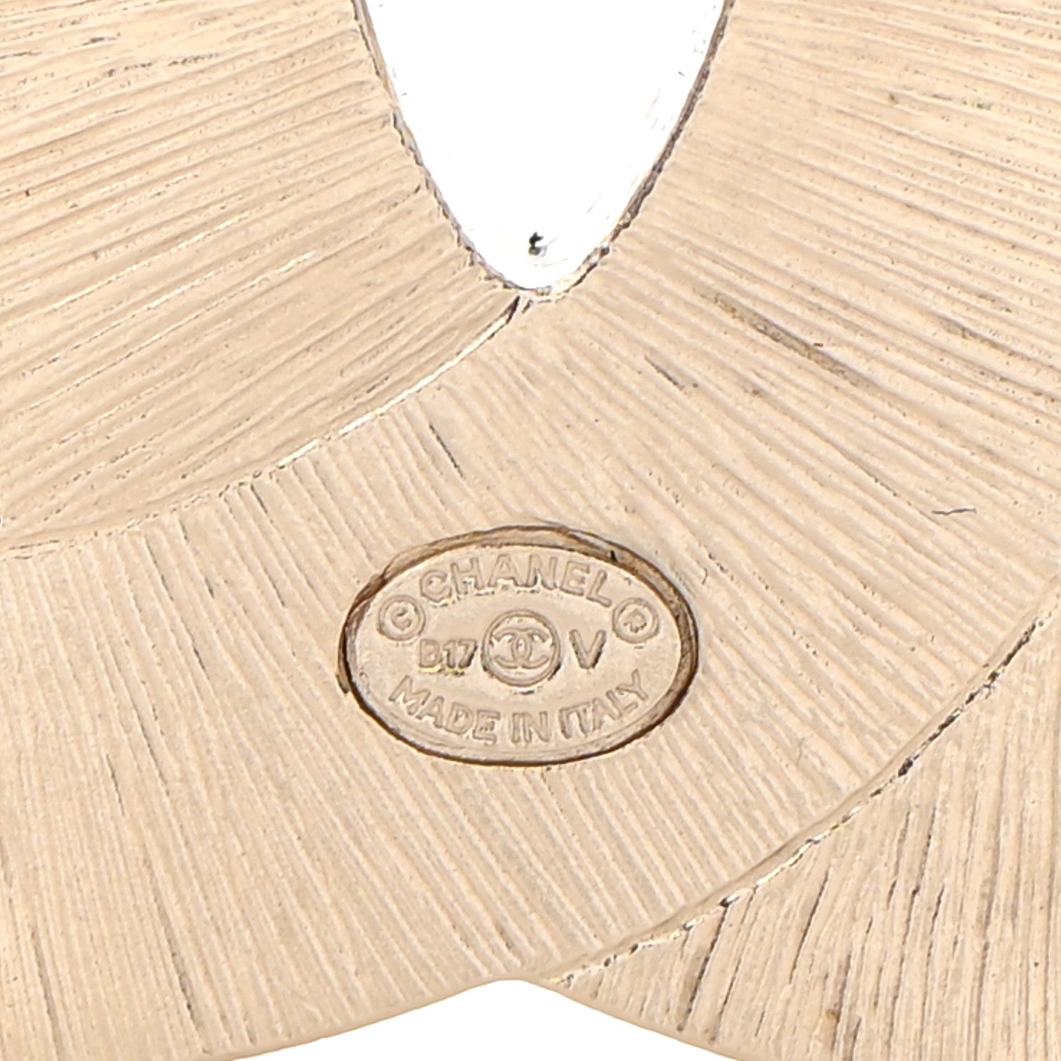 Chanel Metal Quilted CC Brooch Silver Gold 4 of 5