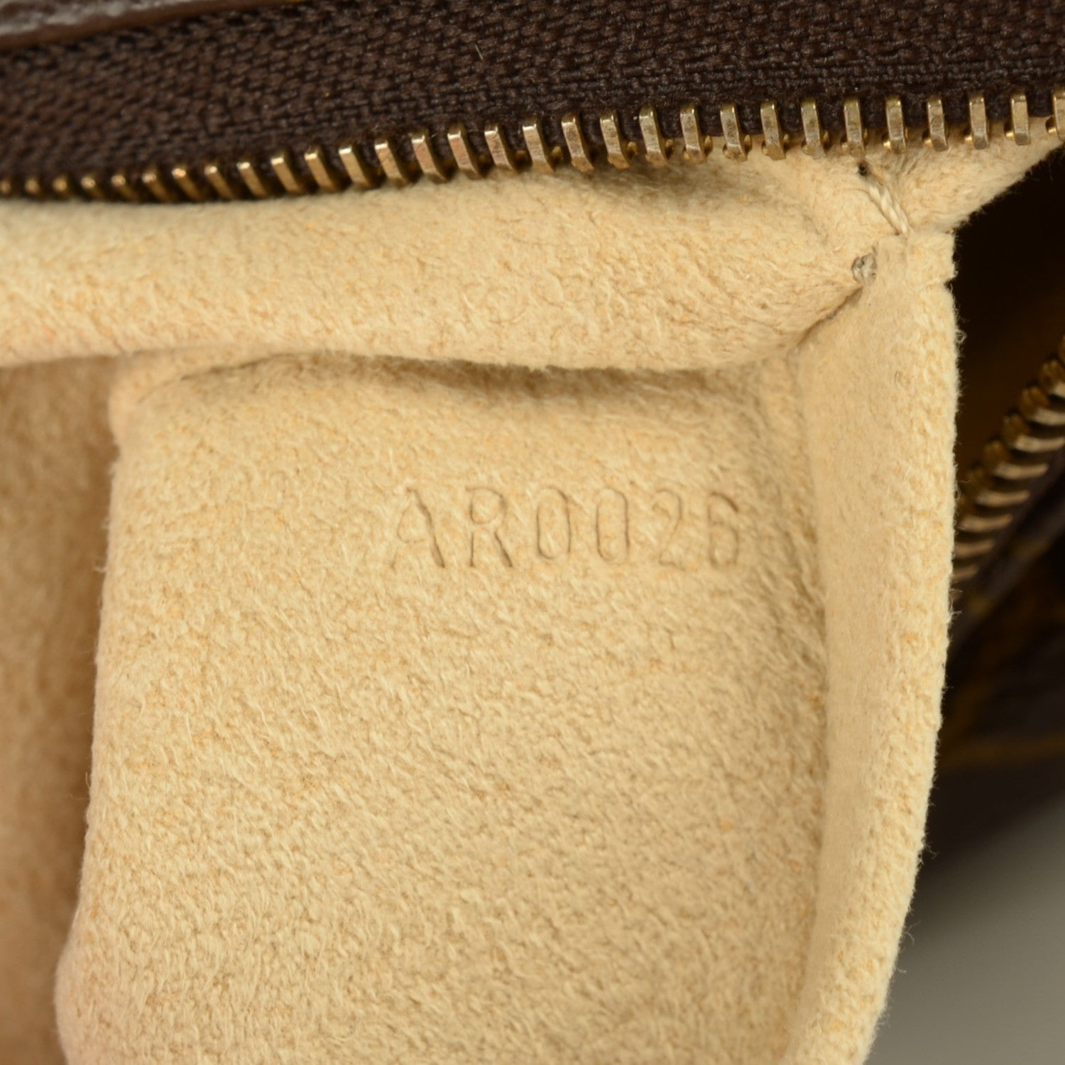 Louis Vuitton Monogram Tikal Pochette 7 of 7