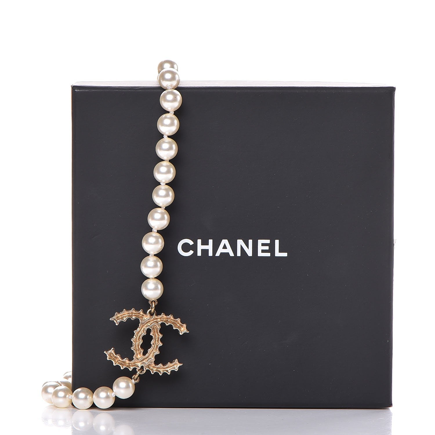 Chanel Pearl CC Short Necklace Gold 6 of 6