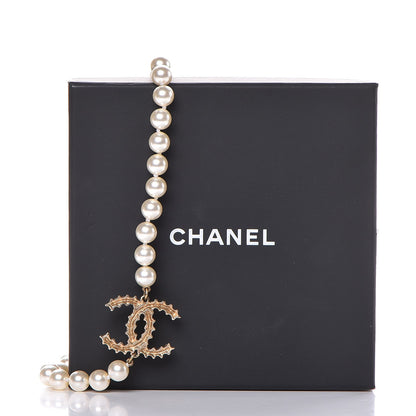 Chanel Pearl CC Short Necklace Gold 6 of 6