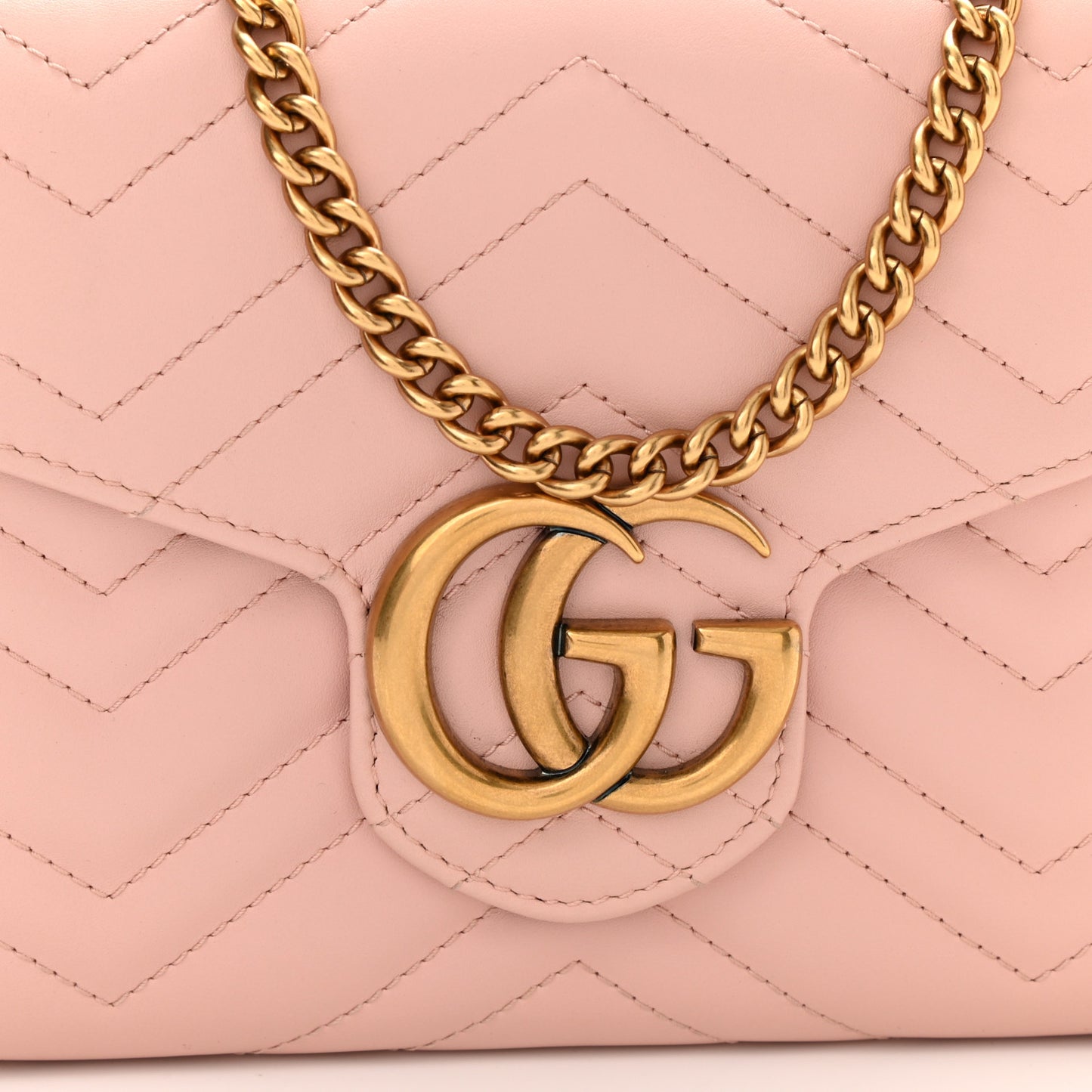 Calfskin Matelasse GG Marmont Chain Wallet Perfect Pink