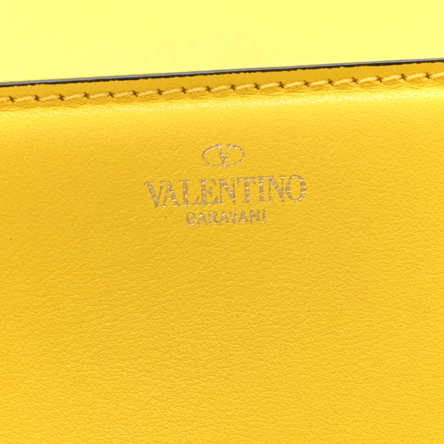 Calfskin Vlogo Loco Shoulder Bag Bright Lemon