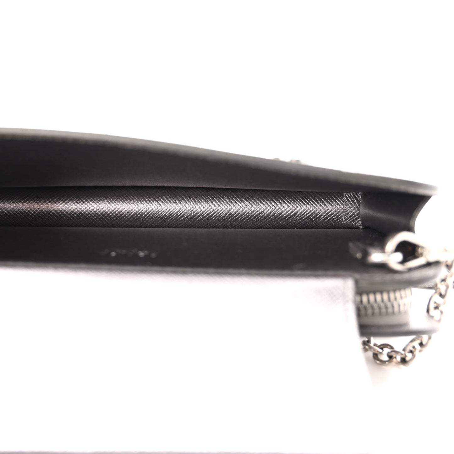 Saffiano Metal Chain Wallet Cromo