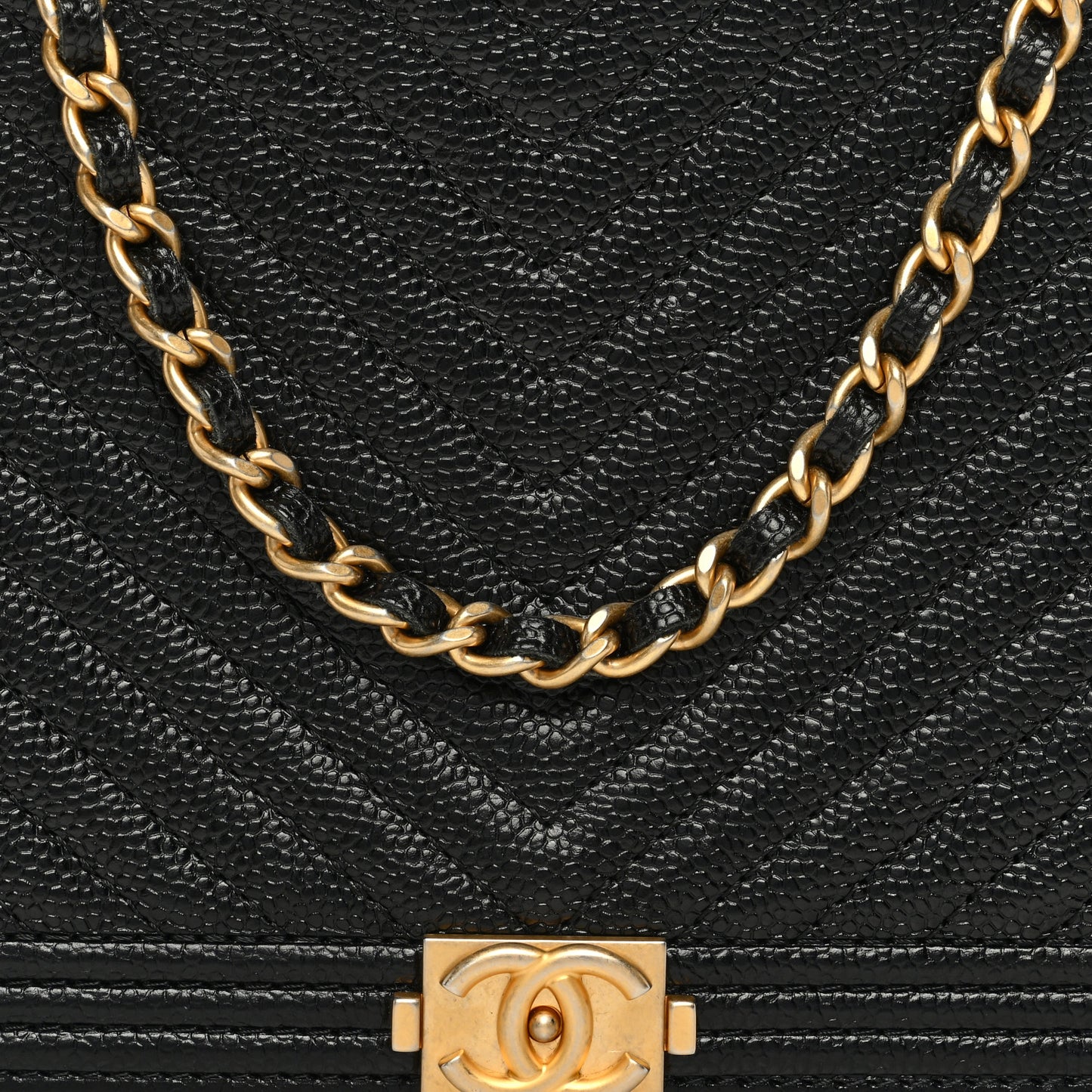 Caviar Chevron Quilted Boy Wallet On Chain WOC Black