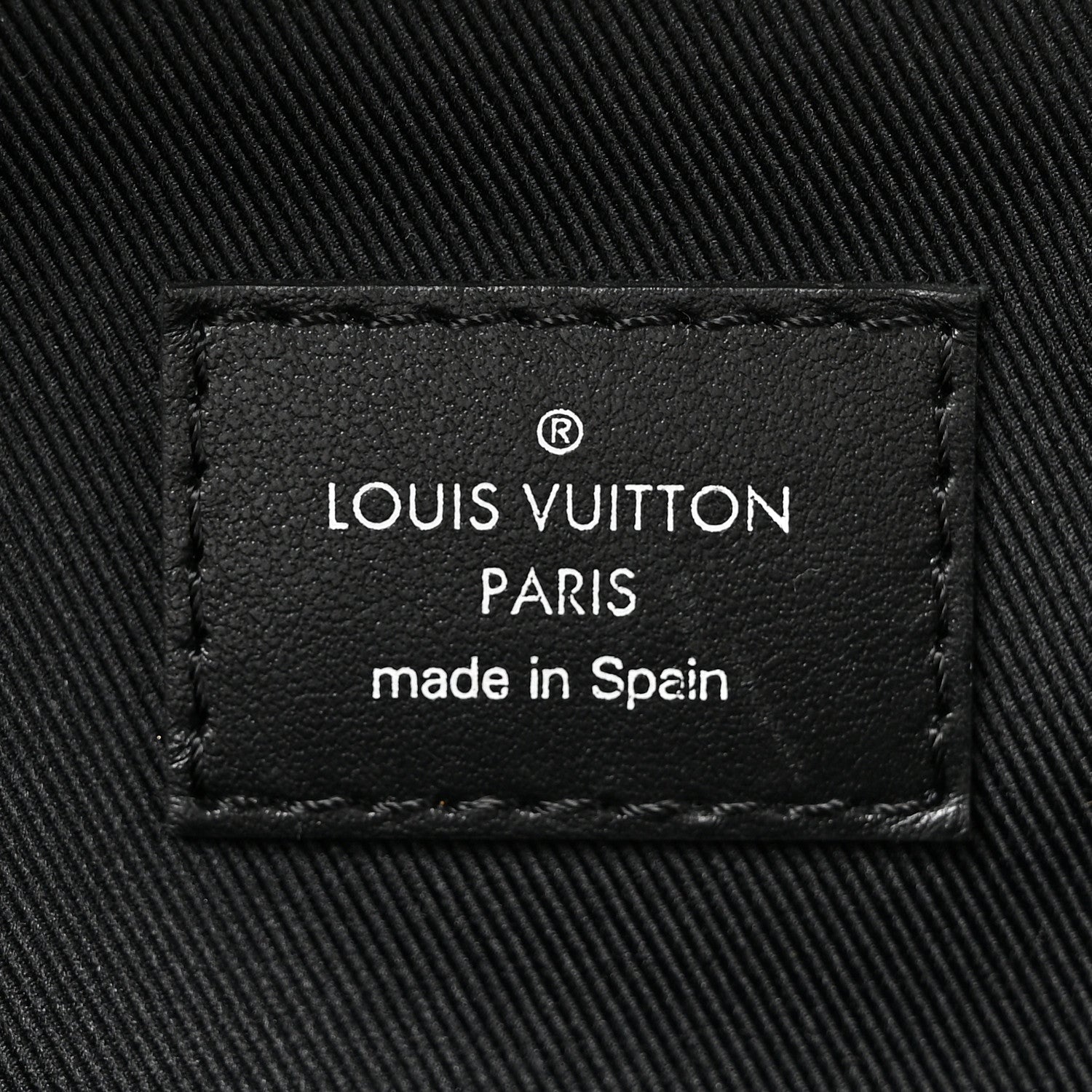 Louis Vuitton Monogram Eclipse LV Graffiti Discovery Bumbag Green Lights 6 of 9