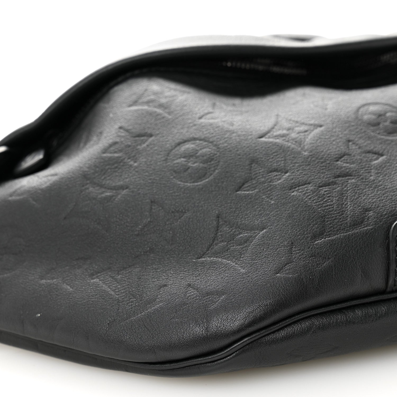 Louis Vuitton Calfskin Monogram Shadow Discovery Bumbag Black 8 of 10