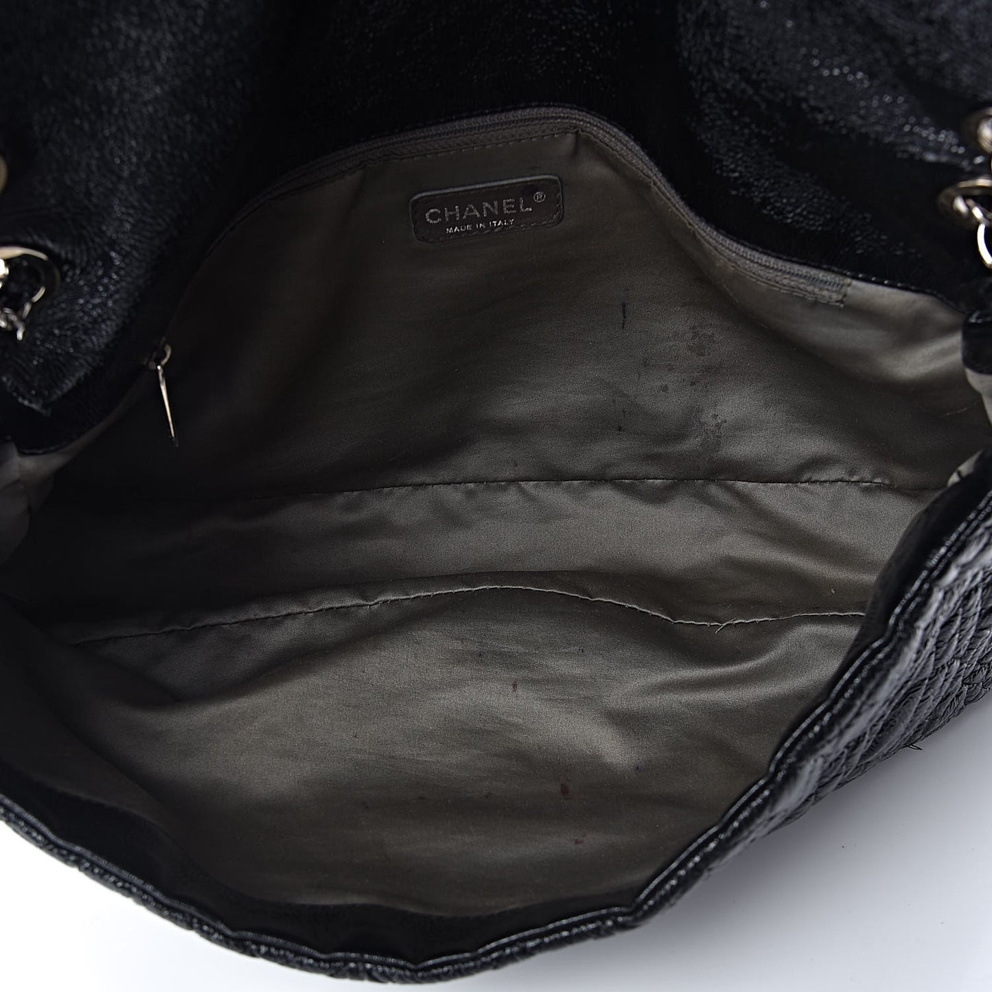 Vinyl Graphic Edge Flap Black
