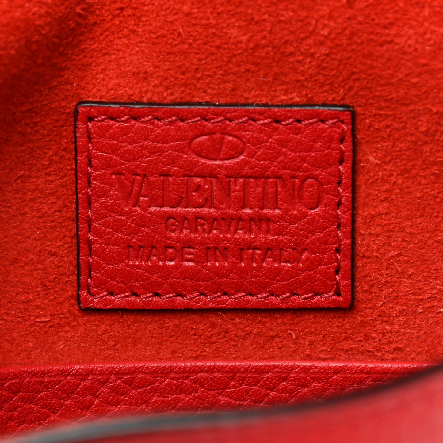 Pebbled Calfskin Medium Rockstud Envelope Flat Wristlet Pouch Rouge Pur