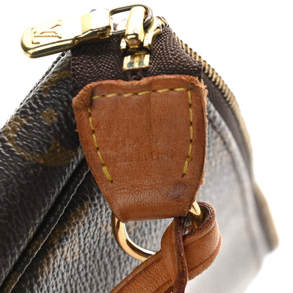 Louis Vuitton Monogram Pochette Accessories 7 of 9